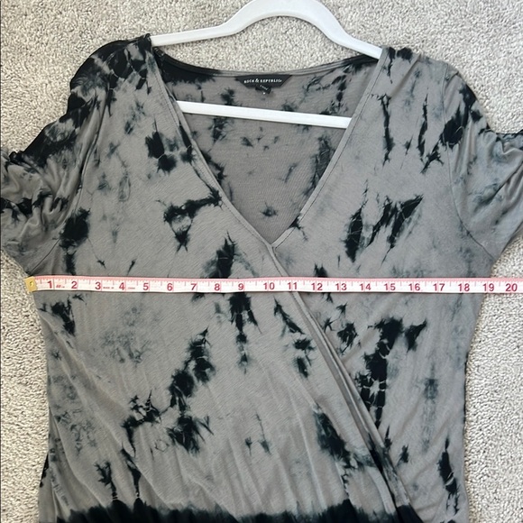 Rock & Republic Gray and Black Tie-Dye Women's Top size M - Picture 5 of 6